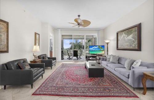 Marco Island House | Peaceful condo with pool and steps to South Beach