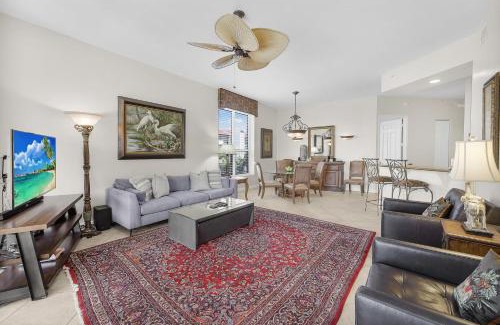 Marco Island House | Peaceful condo with pool and steps to South Beach