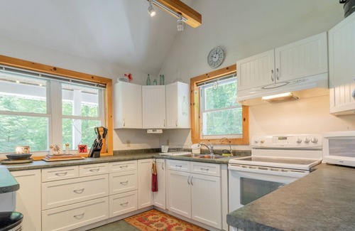 Minden House | Peaceful Cottage 2BDR 1BATH HDTV BBQ WIFI