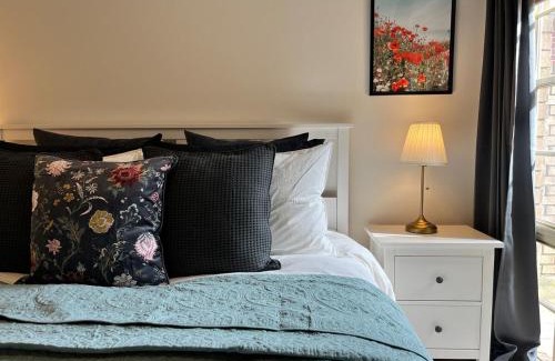 Hazelwood Park Villa | Peaceful cottage Burnside area