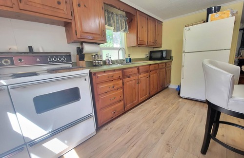 Saluda Cottage | Peaceful Cottage on Lake Murray in Saluda