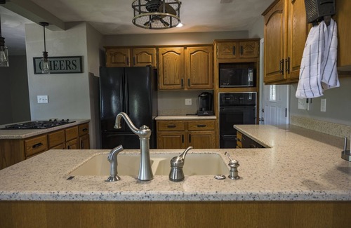 St. Clair County House | Peaceful Country Home