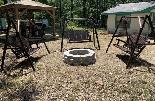 Pickens House | Peaceful Country Retreat