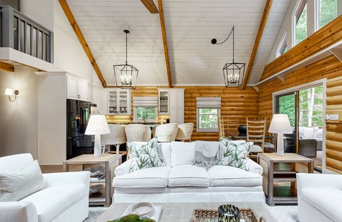 Cullowhee House | Peaceful Cove Lake House - Private Lake Glenville Access