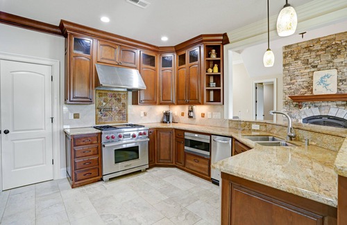 Hayesville House | Peaceful Cove on Lake Chatuge-Dock-Hot Tub-Sauna