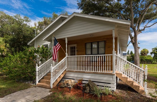 Marineland Acres House | Peaceful & cozy Driftwood cottages in Palm Coast! 3 Bay Drive, Palm Coast, FL