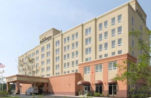 Carteret Apartment | Peaceful Double Suite Sleeps 4 Prime Location