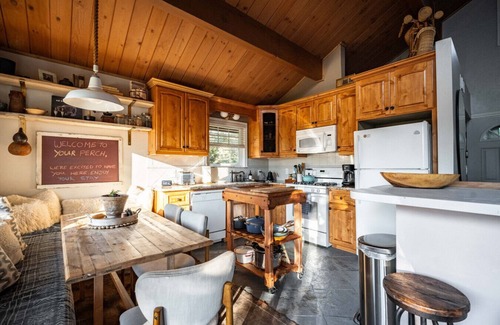 Arrowbear Lake Cabin | Peaceful ECO Sauna Cedar Hot Tub EV Mountain Views