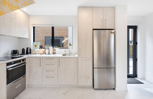 Lower Hutt House | Peaceful Escape at Biddle Cres