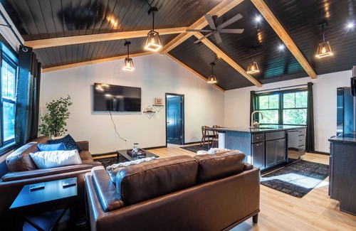 Huntsburg House | Peaceful Escape
