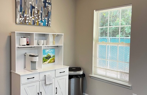 Evans House | Peaceful Evans Retreat – 2-Bedroom Townhome with WiFi and AC