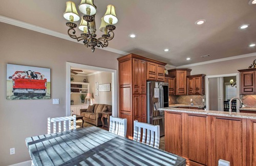 Hot Springs Village House | Peaceful Family Home on Granada Golf Course!