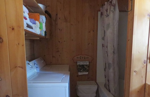 Mauricie Ski Chalet | Peaceful family cottage on Lac Pleasant
