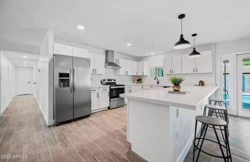 North Mountain House | Peaceful Family Friendly 4 Bedroom Home with pool