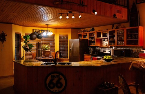 Pangburn House | Peaceful Fishing and Mindful Retreat Cabin on Little Red River