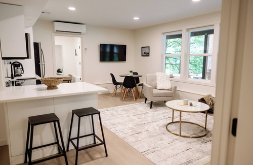 Washougal House | Peaceful Forest Riverfront Escape near PDX