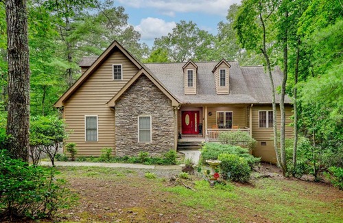 Franklin House | Peaceful Franklin Mountain Retreat with Deck