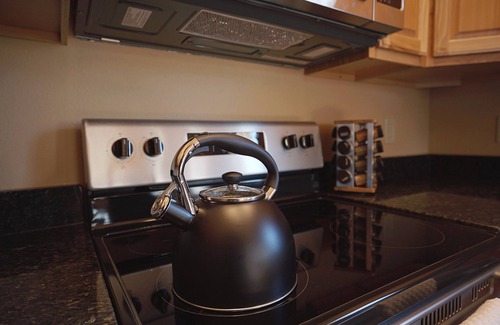 Andrews Cabin | Peaceful, fully-stocked creekside cabin nestled in the Blue Ridge Mountains