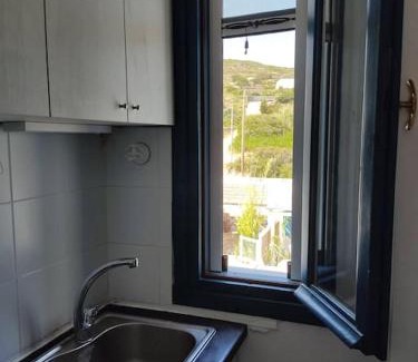 Ampelas Apartment | Peaceful getaway for 2 - amazing sea view/sunbeds!