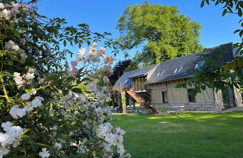 Bertreville-Saint-Ouen House | Peaceful gite in the heart of nature with suspended terrace 15min from the sea.