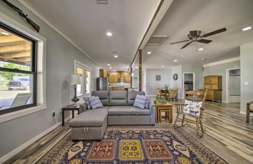 Berger House | Peaceful Guest Home with Patio on 152-Acre Farm