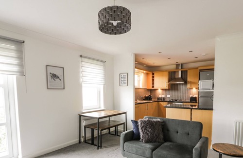 Irvine Apartment | PEACEFUL HARBOURSIDE FLAT, family friendly in Irvine