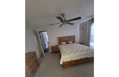 Summerton Cabin | Peaceful home beside Lake Marion & near Cuddo Park