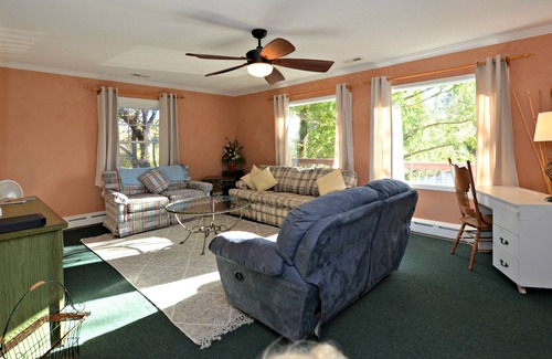 Columbus House | Peaceful Horse Country Home TIEC/FENCE and MTNS