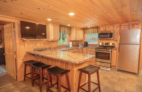 Rangeley Plantation Cabin | Peaceful Lakeside Cabin