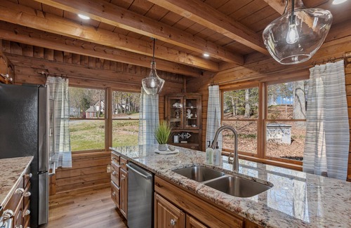 Terrell Cabin | Peaceful Lake Norman Log Cabin on the Main Channel
