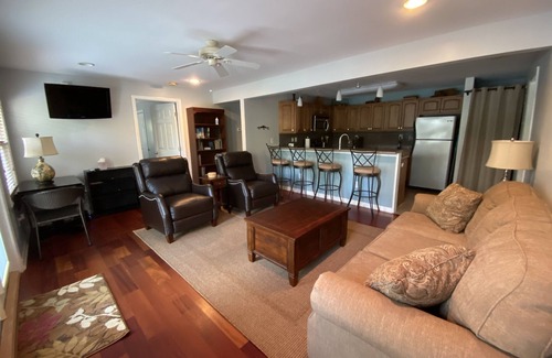 Townville House | Peaceful Lakefront Getaway Close to Clemson