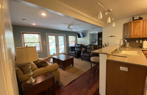 Townville House | Peaceful Lakefront Getaway Close to Clemson