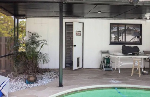 Lakewood Park House | Peaceful Lakefront pool home 15 minutes from Vero Beach and Fort Pierce Inlet