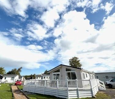 Chichester Resort | Peaceful Lakeside Chalet - LONG TERM STAYS Welcome