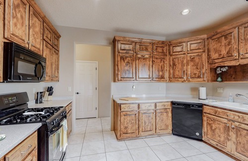 Rio Rancho House | Peaceful living, beautiful views for 30+ Days. Sleeps up to six.