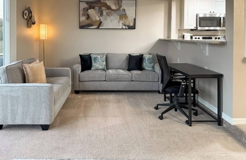 Wellington House | Peaceful & Loving Family Getaway, Disney and more!