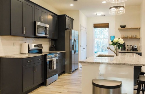 Fayetteville House | Peaceful Modern RootSong Retreat 4 min to Trilith; 25 min to ATL
