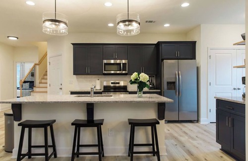 Fayetteville House | Peaceful Modern RootSong Retreat 4 min to Trilith; 25 min to ATL