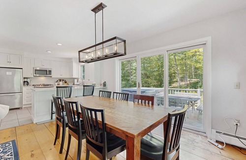 Jamaica House | Peaceful mountain home near skiing, hiking, mtn biking & more