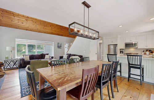 Jamaica House | Peaceful mountain home near skiing, hiking, mtn biking & more
