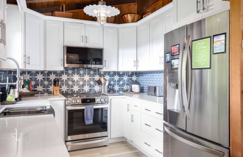 Hayesville House | Peaceful Mountain Retreat, Close to Everything, Hot Tub & EV Charger!
