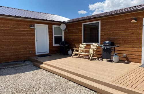 Casper Cabin | Peaceful Mountain View 2-bedroom Cabin