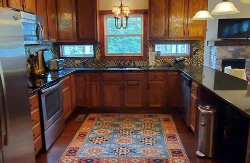 Tracy City Cottage | Peaceful Mountaintop Cottage