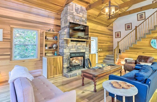 Hot Springs House | Peaceful North Carolina Retreat with Game Room!