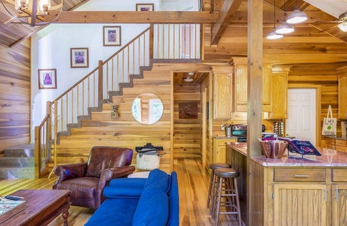 Hot Springs House | Peaceful North Carolina Retreat with Game Room!