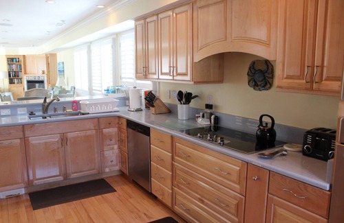 Northeast Virginia Beach House | PEACEFUL NORTH END HOME-STEPS TO BEACH-OCEAN VIEWS-ROOF DECK-ELEVATOR- SLEEPS 9