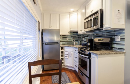 East Boothbay Condo | Peaceful! Oceanfront Sunsets With Beach And Dock