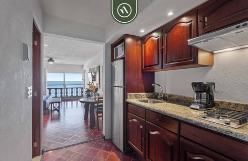 Los Ramblases Apartment | Peaceful Oceanview Studio - Pool - Cleaning