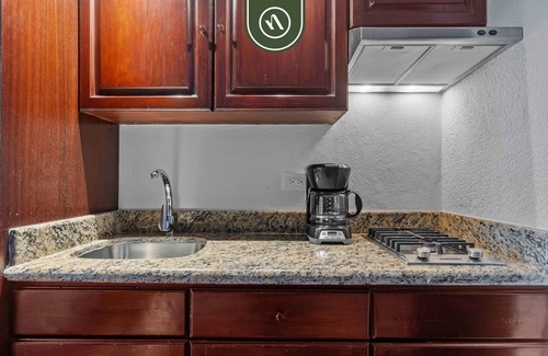 Los Ramblases Apartment | Peaceful Oceanview Studio - Pool - Cleaning
