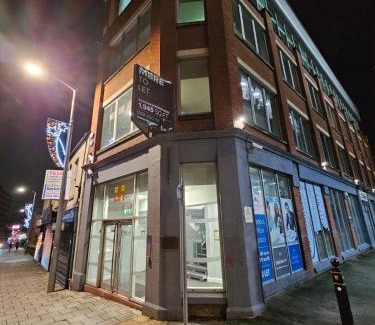 Offerton Apartment | Peaceful one bed flat in Stockport centre